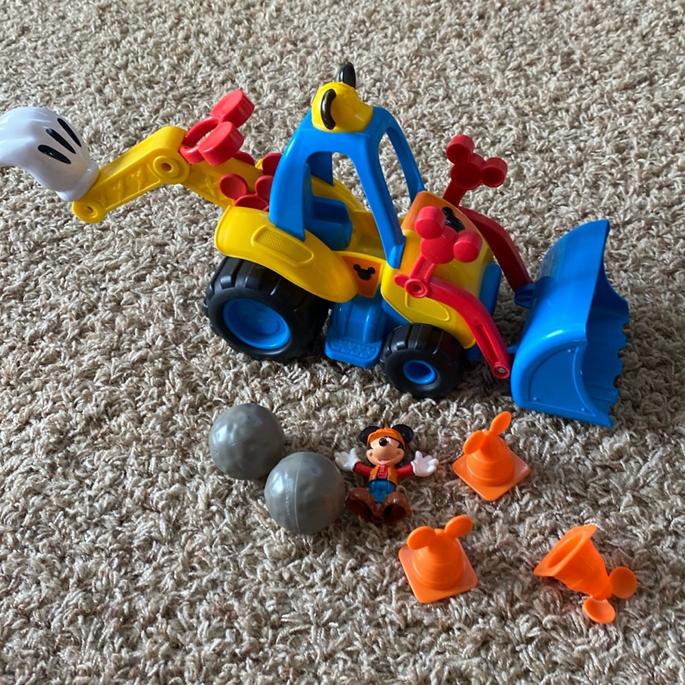 Fisher-Price Disney's Mickey's Mouska Dozer